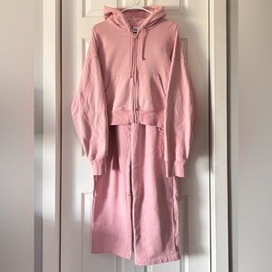 Aritzia Terry Fleece Zip Up Hoodie & Cargo Sweatpants Matching Set in Puff Pink